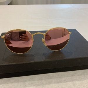 Round Metal Ray Ban sunglasses with pink lenses